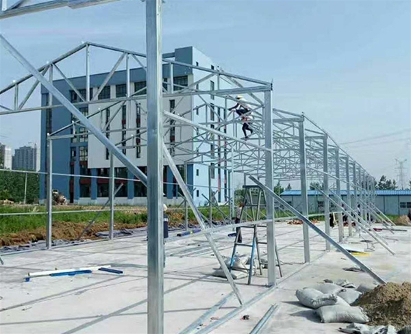 輕鋼組合活動房