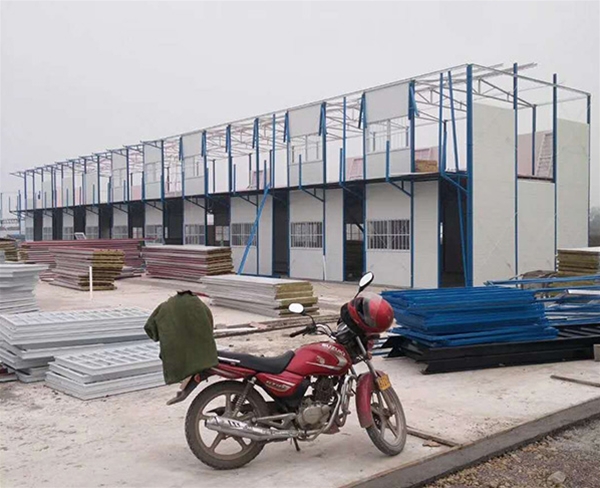 輕鋼組合活動房